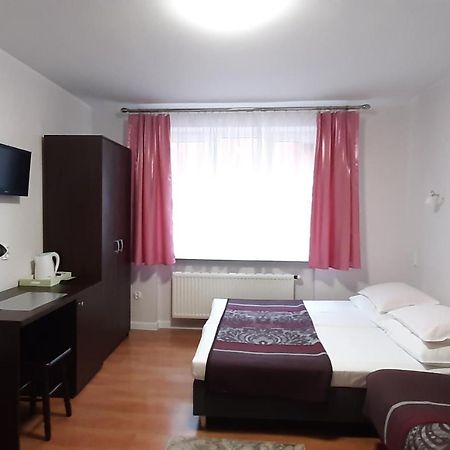 Bartek Dom Goscinny Ujście-Darłowskie Exteriör bild